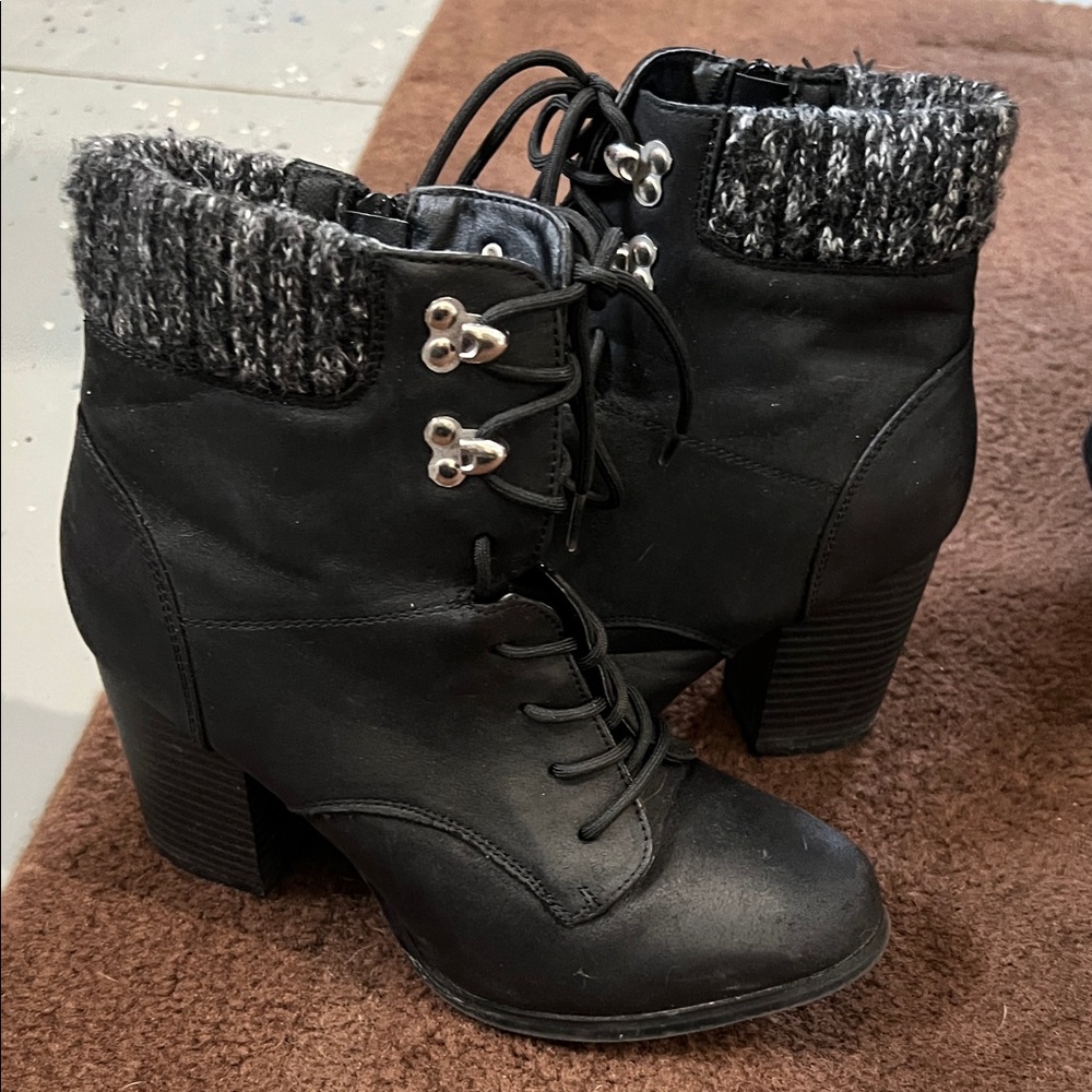 Black Lace-Up Ankle Boots with Knit Cuff